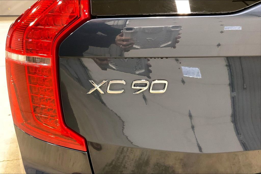 Certified 2023 Volvo XC90 B6 Plus w/ Protection Package image 23
