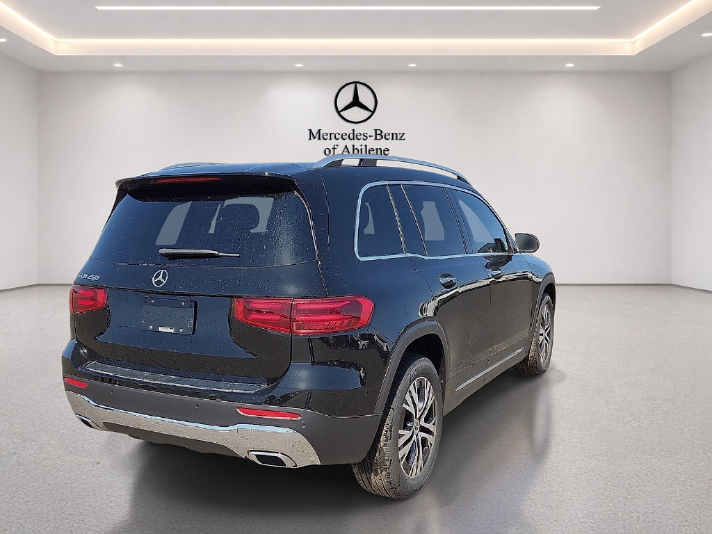 Used 2025 Mercedes-Benz GLB 250 image 7