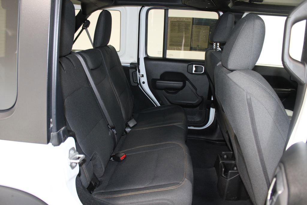 Used 2024 Jeep Wrangler Sport S image 31