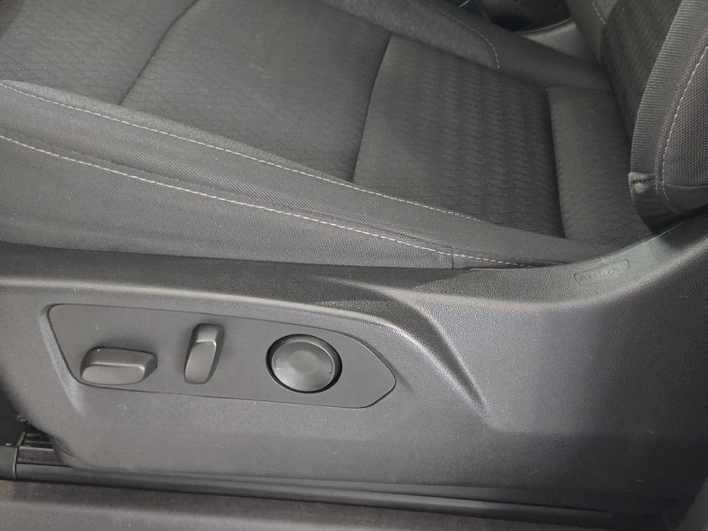 Certified 2023 Chevrolet Silverado 1500 Custom AWD/4WD image 20