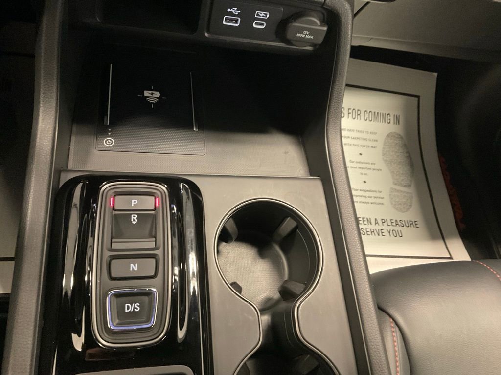 Used 2023 Honda Pilot TrailSport image 22