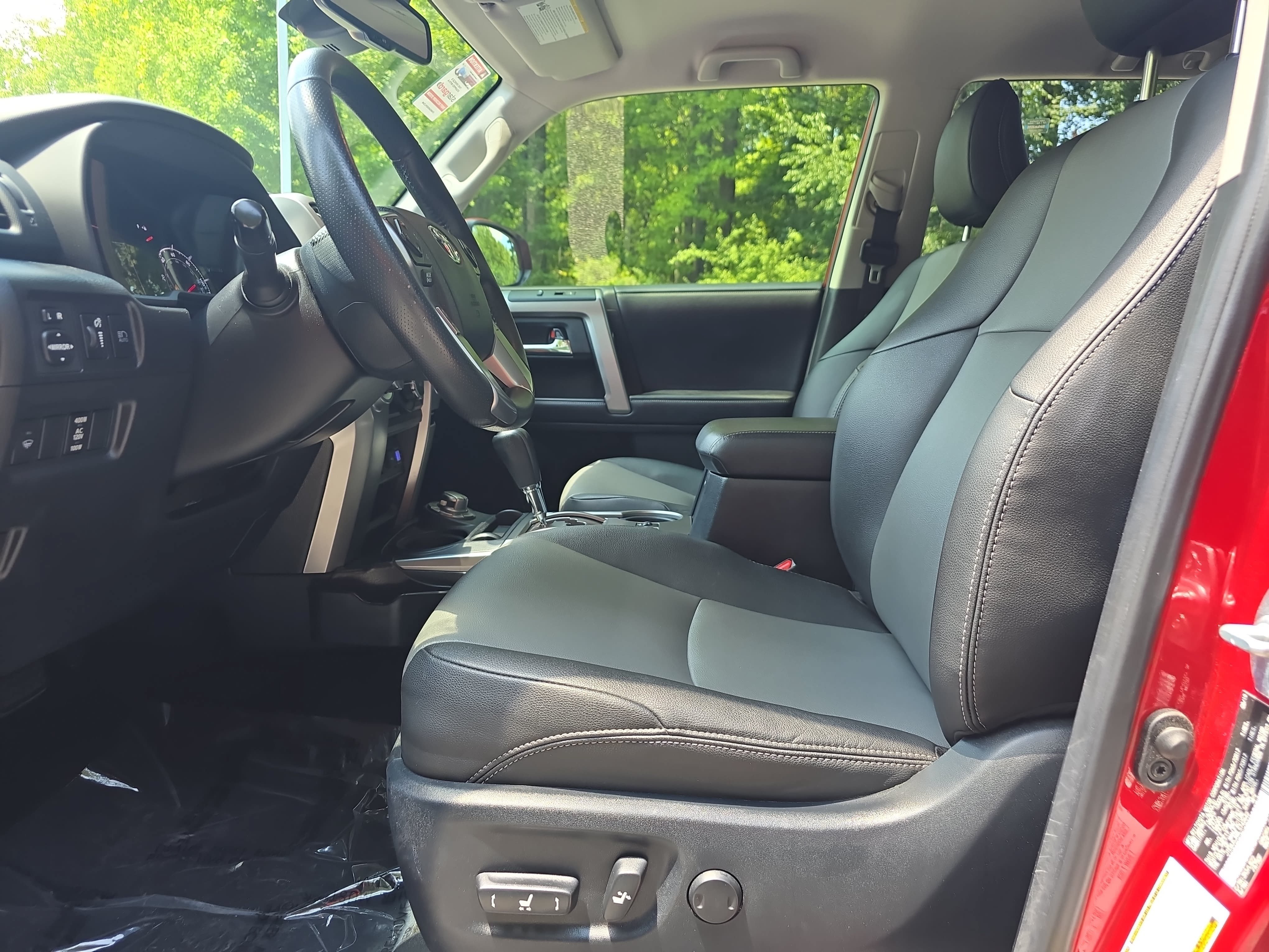 Used 2020 Toyota 4Runner SR5 Premium AWD/4WD image 14