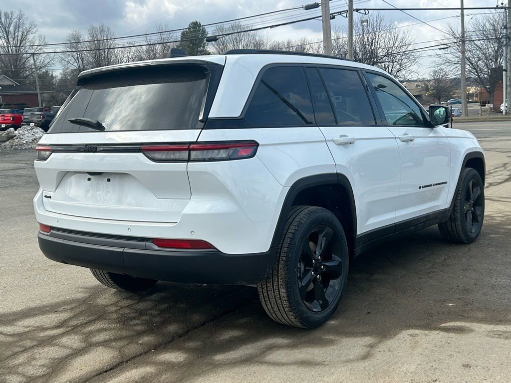 New 2026 Jeep Grand Cherokee Limited w/ Limited Altitude Package AWD/4WD image 5
