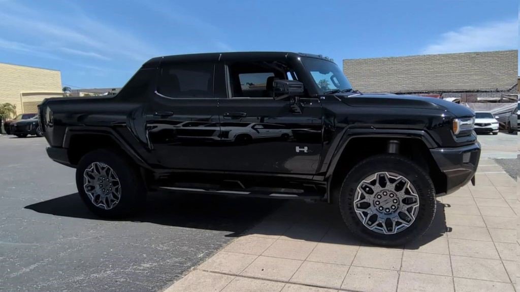 Certified 2025 GMC Hummer EV 3X AWD/4WD image 3