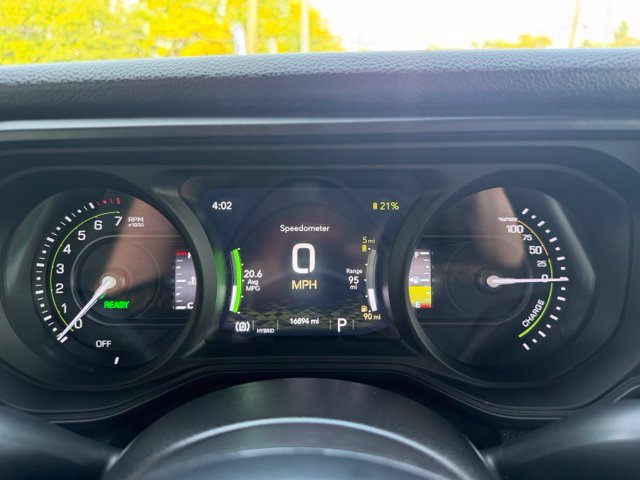 Used 2024 Jeep Wrangler Unlimited w/ Convenience Group AWD/4WD image 28