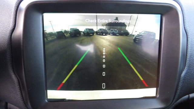 Used 2022 Jeep Renegade Trailhawk image 14