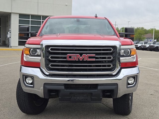 Used 2015 GMC Sierra 2500 SLE w/ SLE Preferred Package AWD/4WD image 2