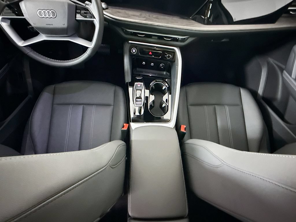 Used 2026 Audi Q5 Premium AWD/4WD image 16