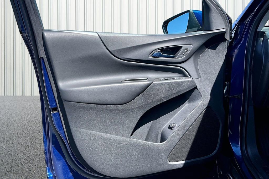 Used 2023 Chevrolet Equinox LT image 15