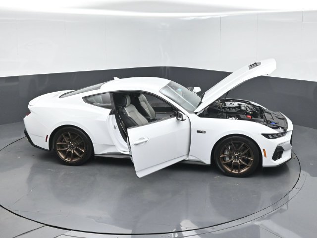 Used 2025 Ford Mustang GT Premium RWD image 58