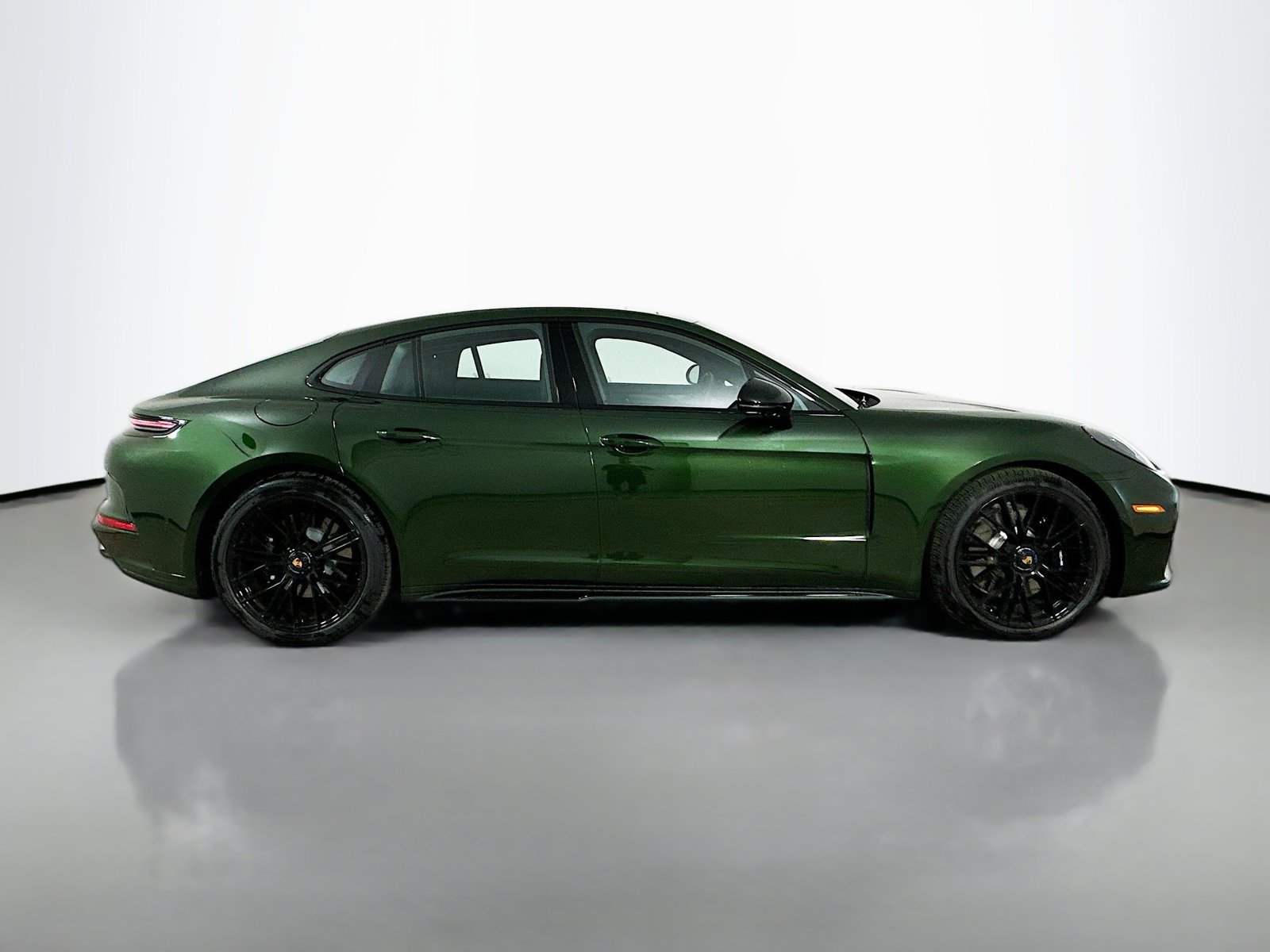 New 2026 Porsche Panamera GTS AWD/4WD image 4