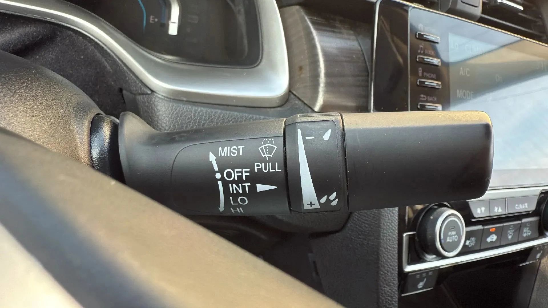 Used 2020 Honda Civic EX-L image 13