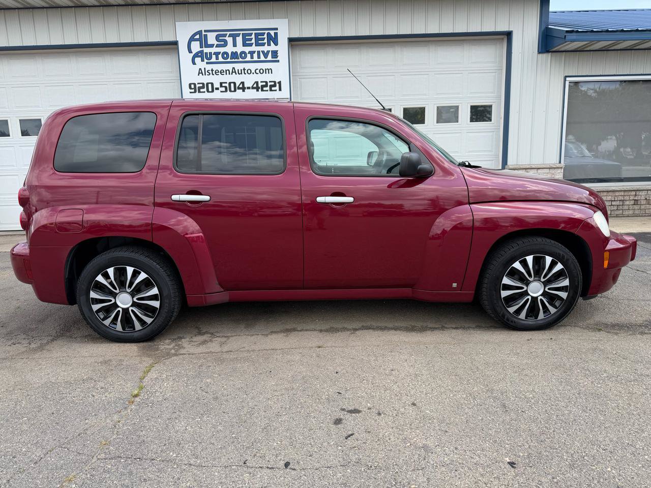 Used 2007 Chevrolet HHR LS FWD image 2