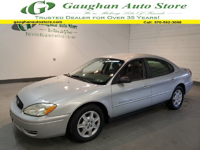 Used 2005 Ford Taurus SE