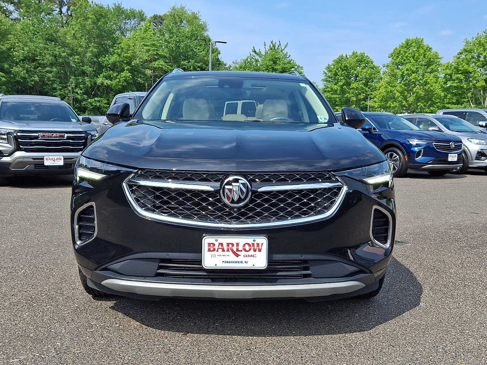 Used 2023 Buick Envision Avenir AWD/4WD image 2