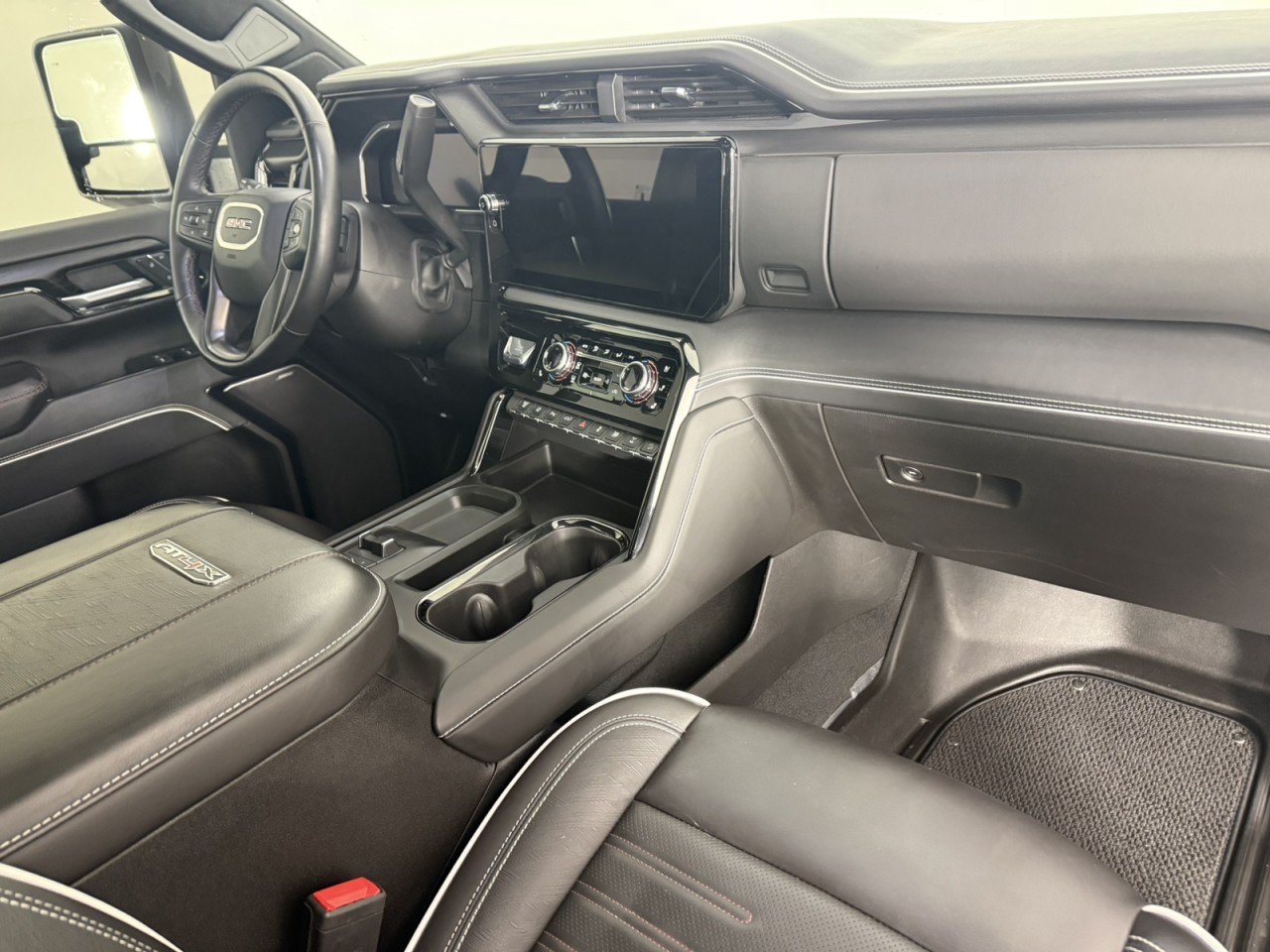 Used 2026 GMC Sierra 2500 AT4X AWD/4WD image 11