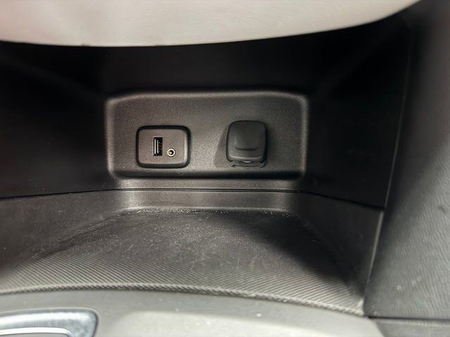 Used 2018 Chevrolet Equinox LT image 17