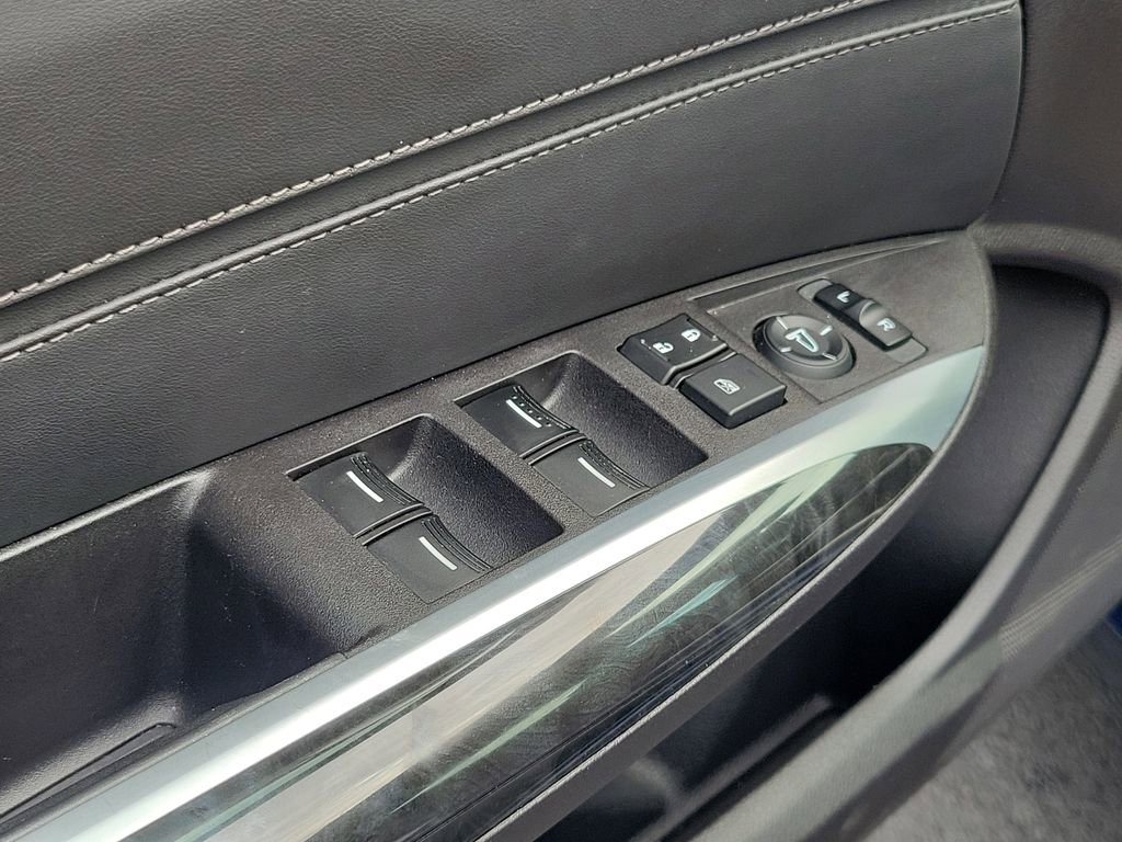 Used 2018 Acura TLX w/ Technology Package FWD image 18