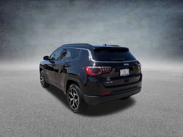 Used 2025 Jeep Compass Limited image 8