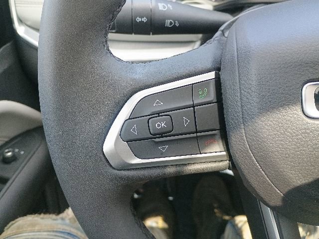 Used 2024 Jeep Compass Limited w/ Sun and Sound Group AWD/4WD image 28