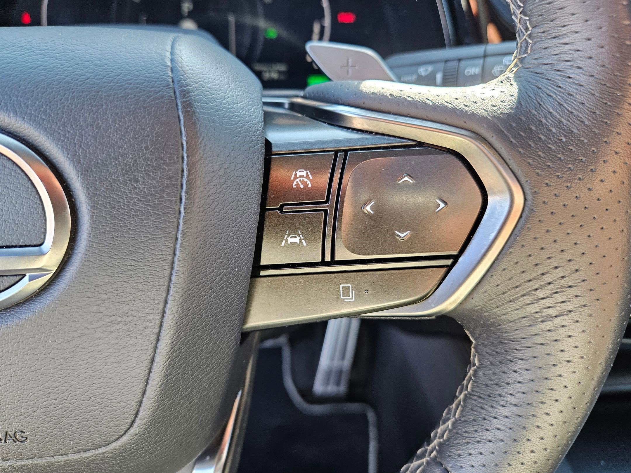 Used 2024 Lexus RX 500h F Sport w/ Convenience Package AWD/4WD image 19