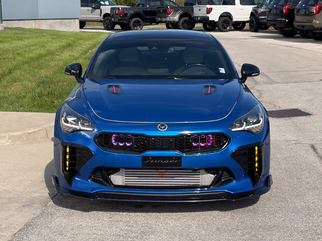 Used 2018 Kia Stinger GT2 AWD/4WD image 8