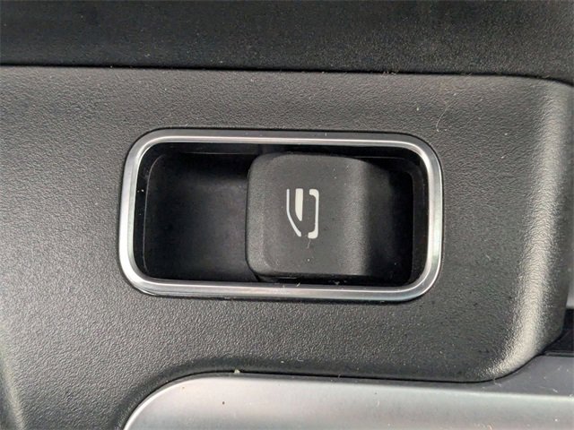 Used 2020 Mercedes-Benz GLB 250 4MATIC image 35