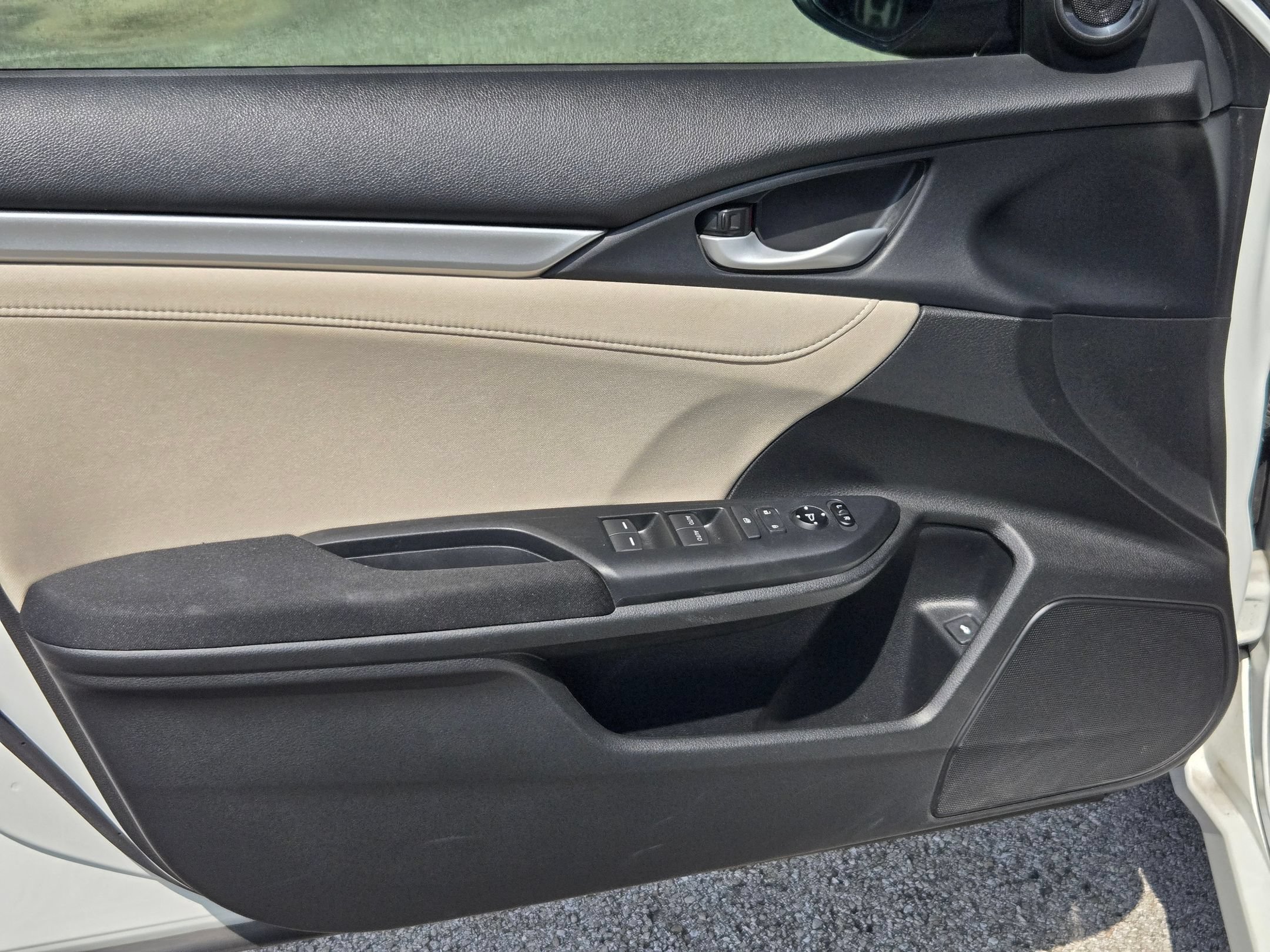 Used 2017 Honda Civic EX-T image 10
