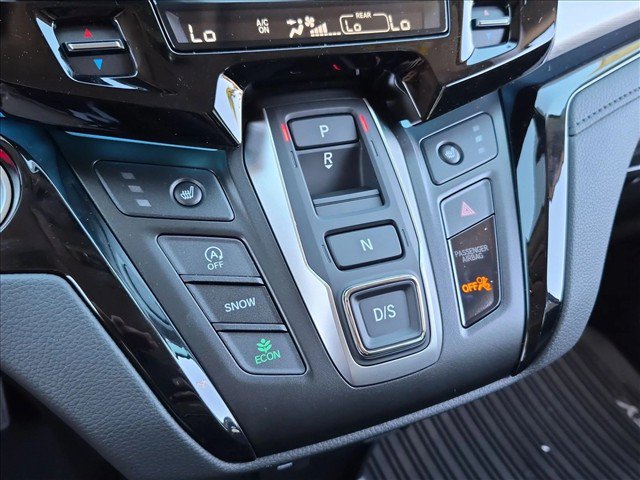 Certified 2026 Honda Odyssey Touring image 12