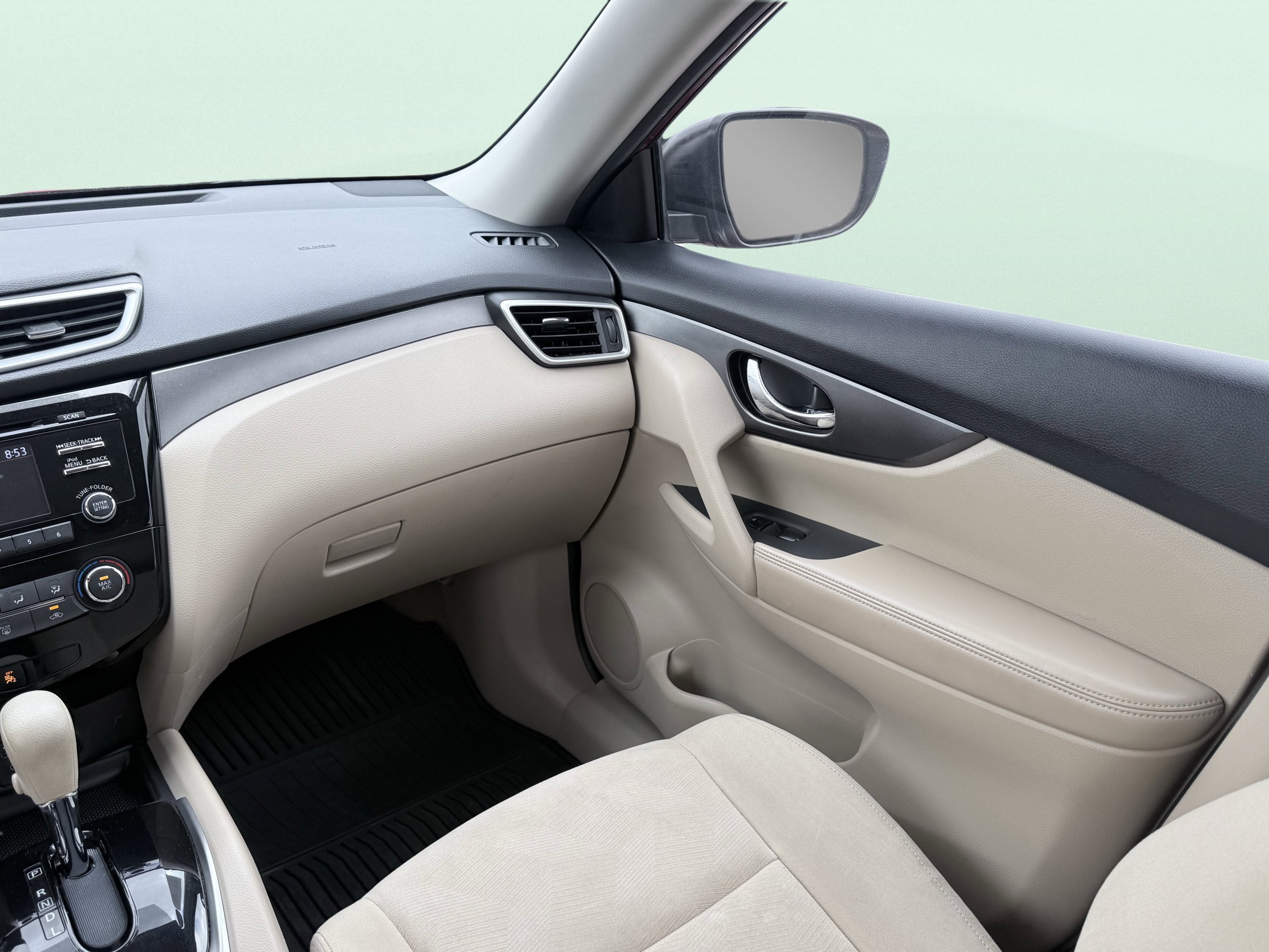 Used 2015 Nissan Rogue S FWD image 48