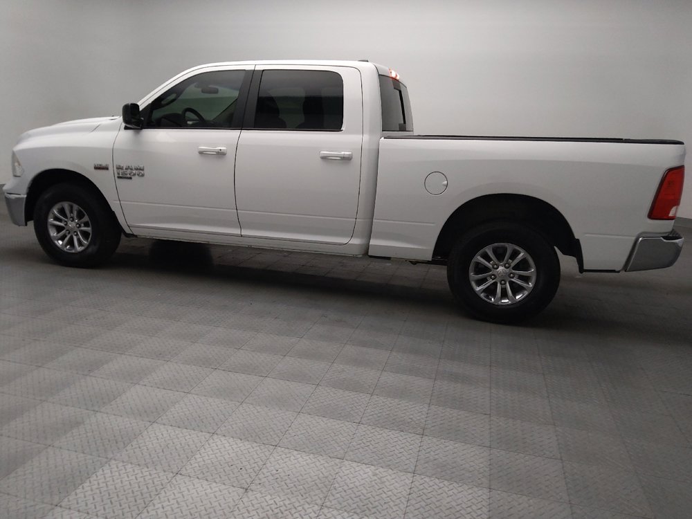 Used 2019 RAM 1500 Classic SLT image 3