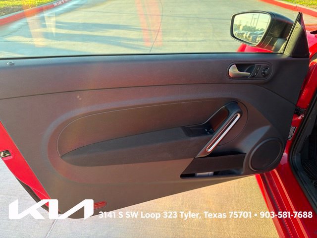 Used 2013 Volkswagen Beetle 2.5 FWD image 13