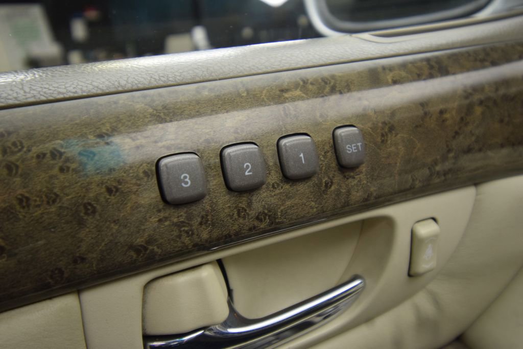 Used 2003 Lexus LS 430 RWD image 37