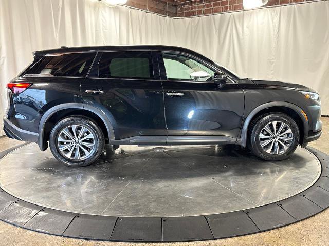 Certified 2025 INFINITI QX60 Pure image 9