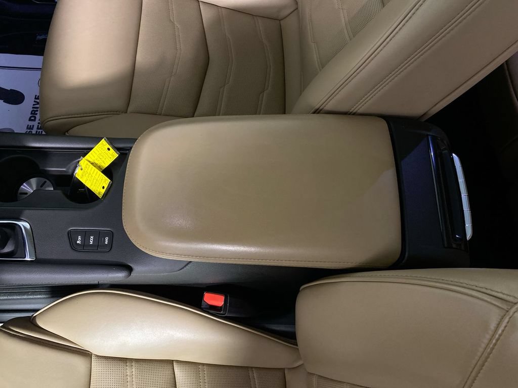 Certified 2019 Cadillac XT5 Platinum AWD/4WD image 20