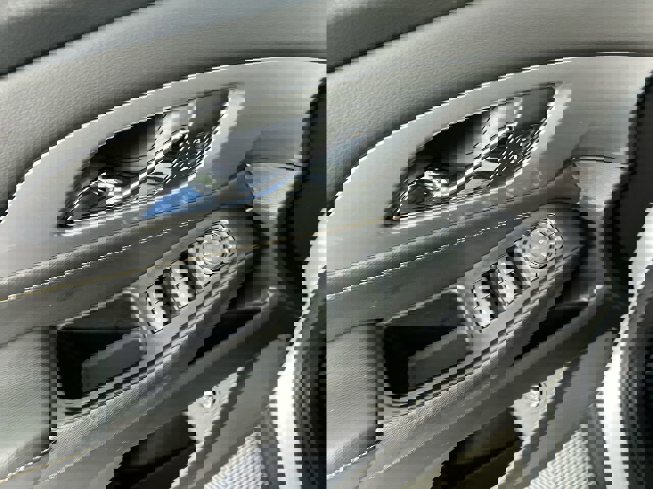 Used 2019 Chevrolet Traverse LT w/ LPO, Floor Liner Package image 16