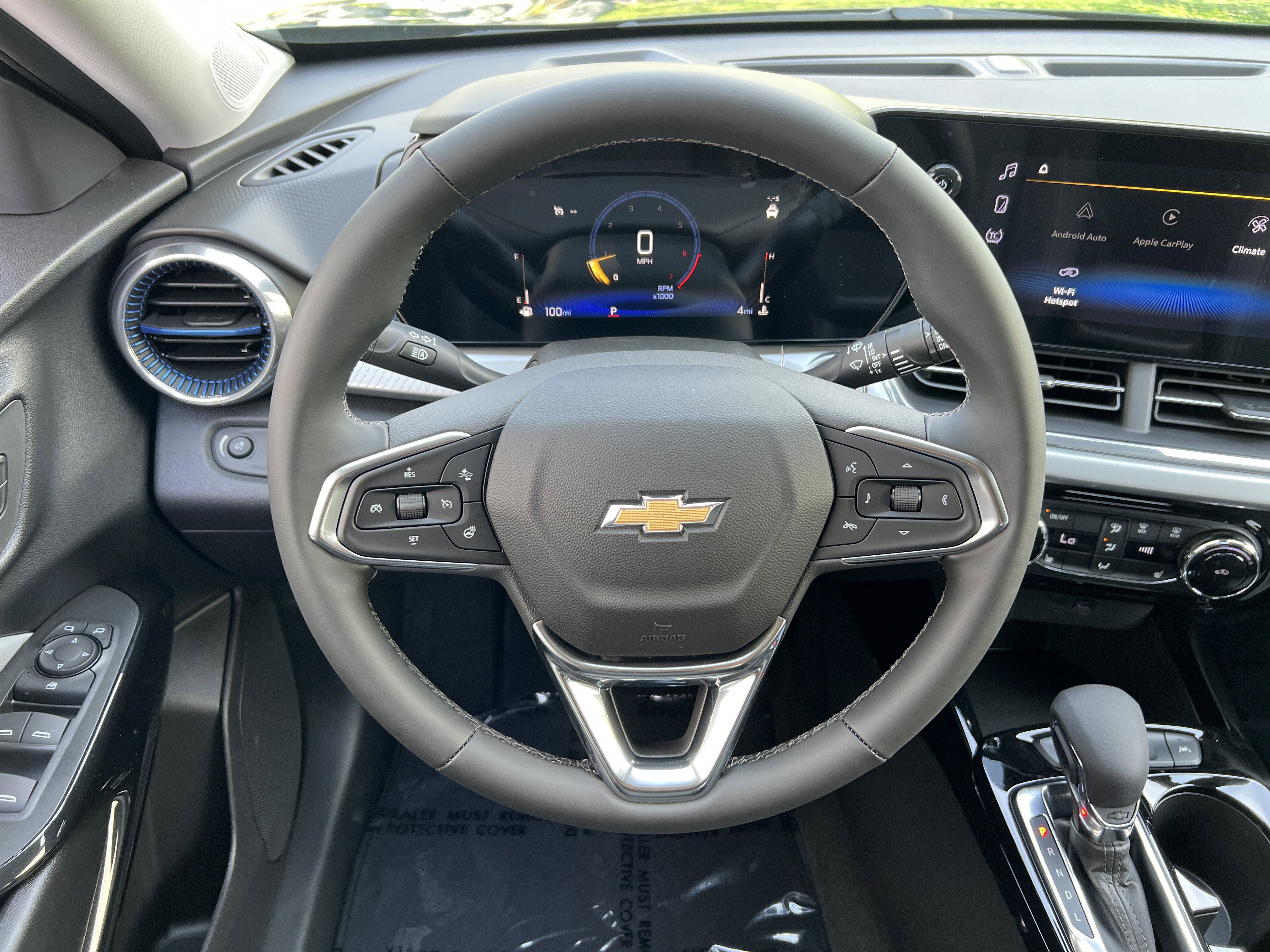New 2026 Chevrolet Trax LT w/ LT Convenience Package FWD image 25
