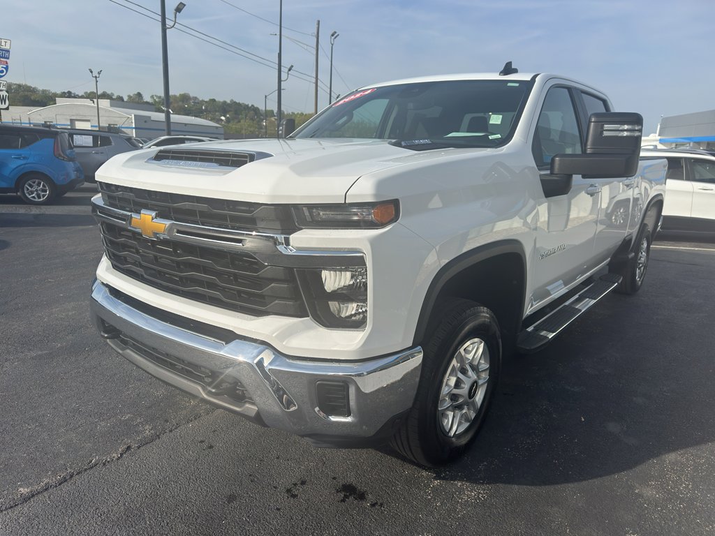 Used 2024 Chevrolet Silverado 2500 LT image 8