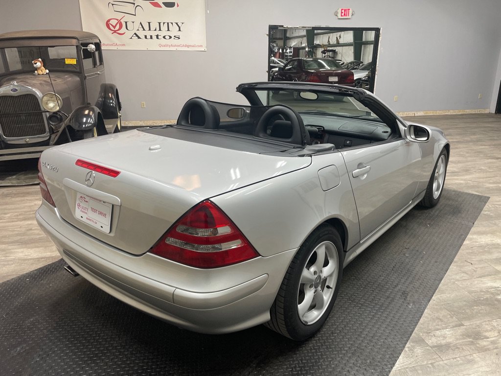 Used 2004 Mercedes-Benz SLK 320 image 10