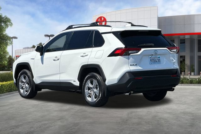 Certified 2025 Toyota RAV4 LE AWD/4WD image 7