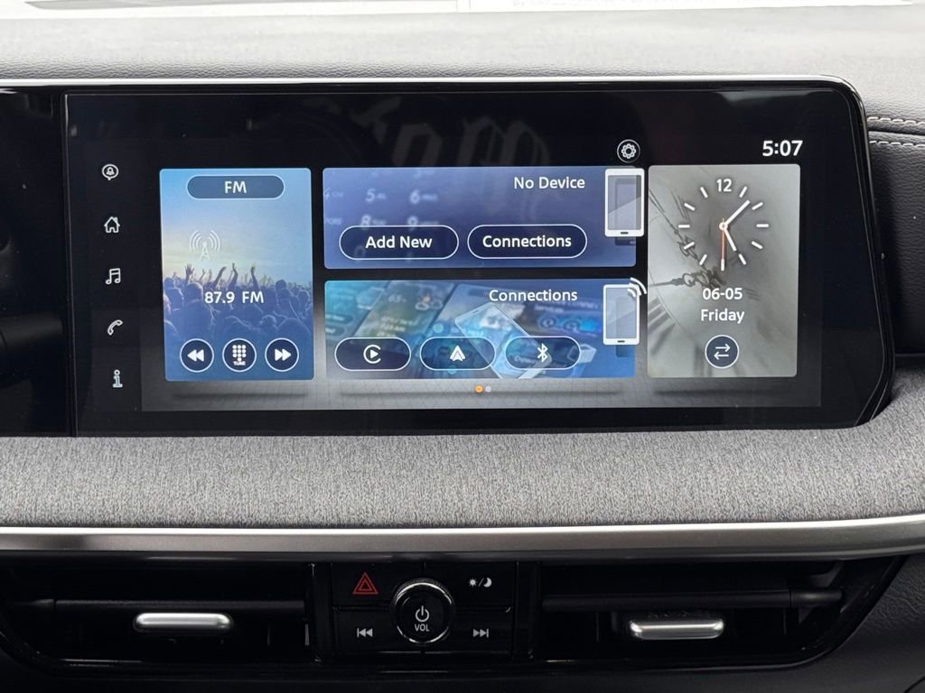 Used 2025 Nissan Kicks SV FWD image 19