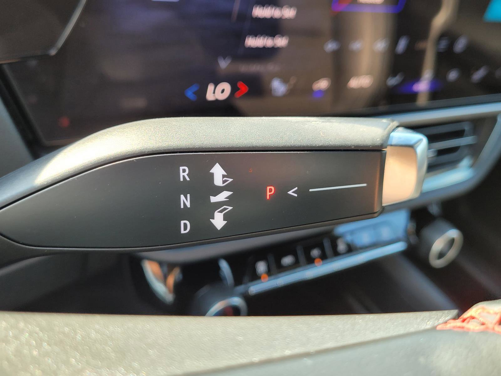 Used 2024 Chevrolet Equinox EV RS FWD image 29