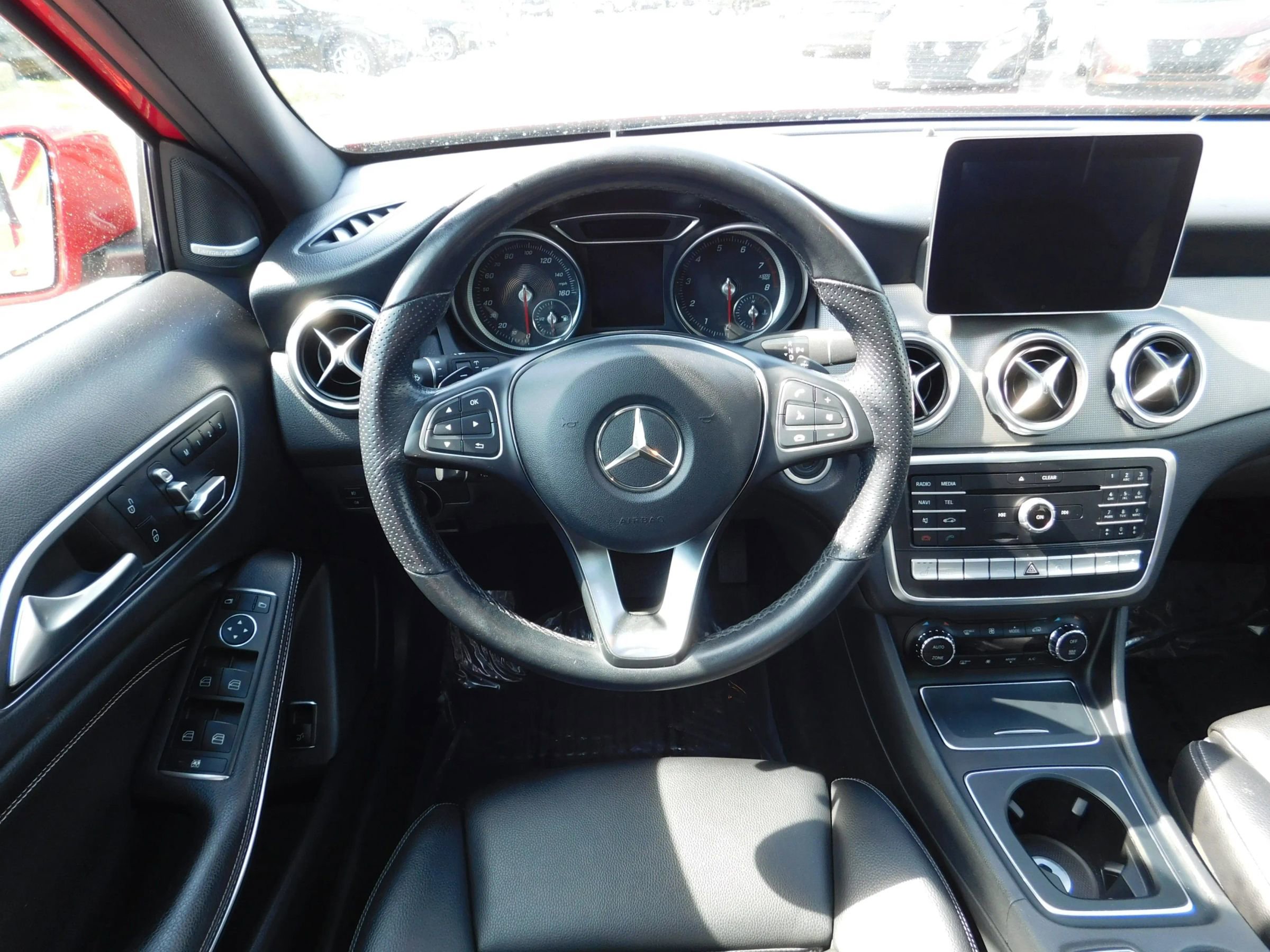 Used 2019 Mercedes-Benz GLA 250 4MATIC image 13