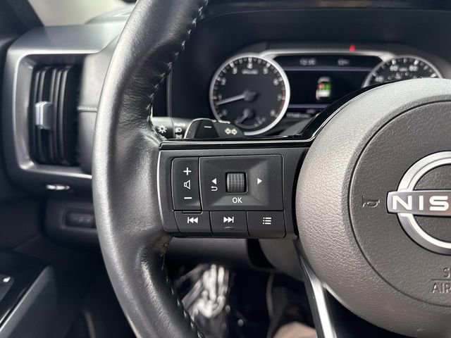 Used 2023 Nissan Pathfinder SL image 32