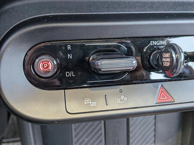 Certified 2025 MINI Cooper 2-Door Hardtop FWD image 12