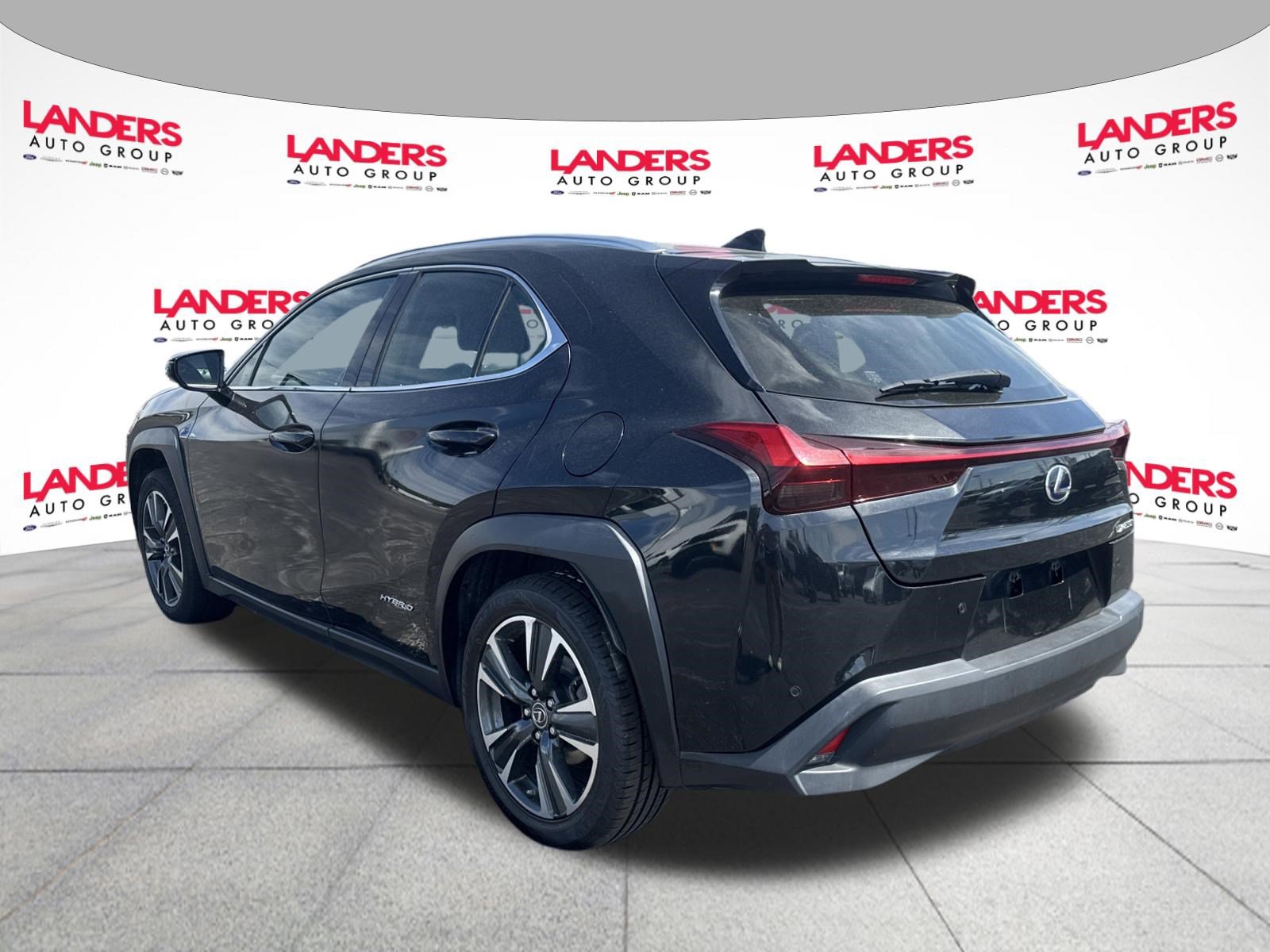 Used 2022 Lexus UX 250h AWD/4WD image 5
