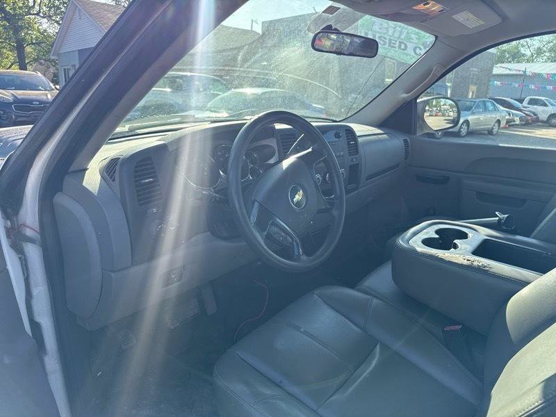 Used 2012 Chevrolet Silverado 2500 W/T RWD image 6