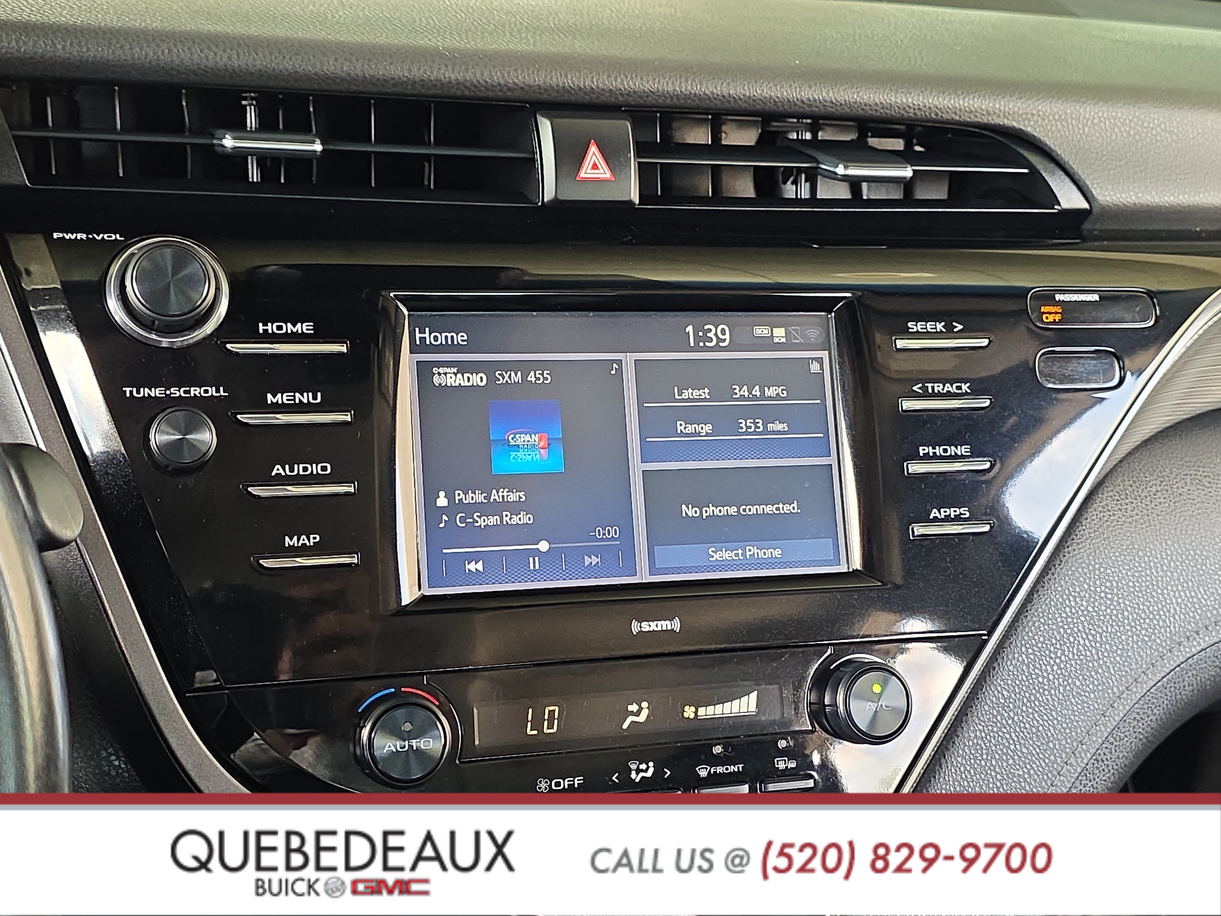 Used 2020 Toyota Camry SE w/ Convenience Package FWD image 17