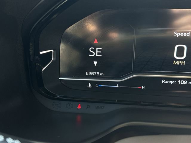 Used 2023 GMC Yukon XL Denali image 12