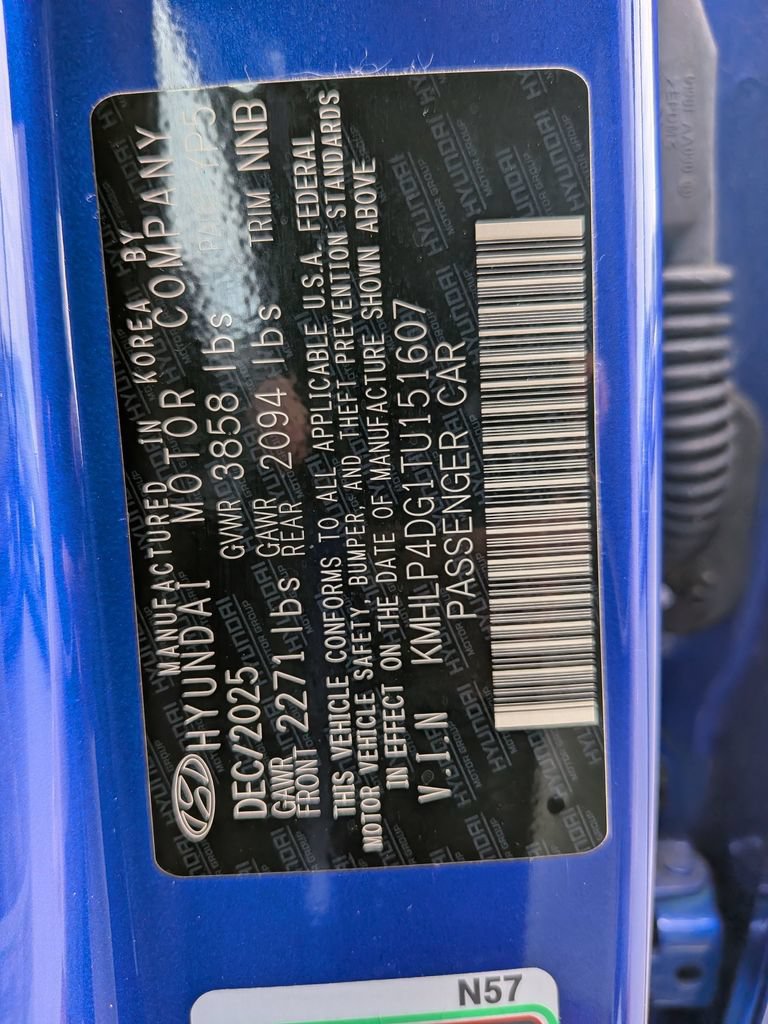 Certified 2026 Hyundai Elantra Limited FWD image 36